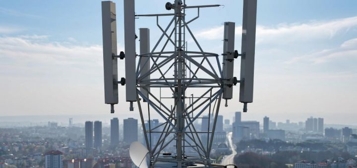 Небоскребы для наших смартфонов: как устроены вышки сотовой связи